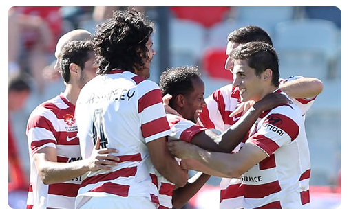 Les Wanderers dominent Adelaïde et se rapprochent de la tête Western Sydney Wanderers