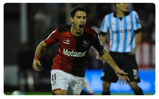 Newell's Old Boys Maxi Rodriguez permet à Newell's de creuser un petit écart