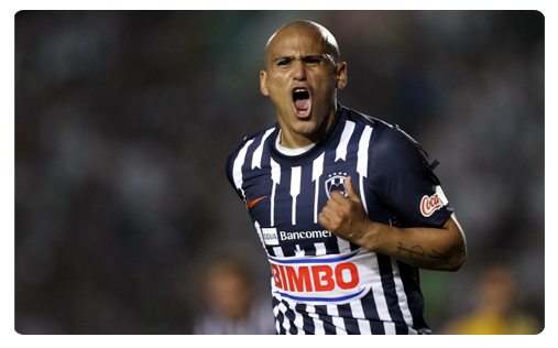 Humberto Suazo Suazo et Monterrey coulent Los Angeles