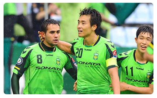 Jeonbuk fait tomber le leader