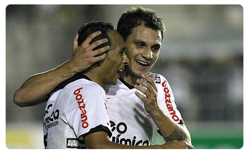 Liedson et les Corinthians écrasent le Brasileirão Liedson