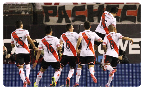 River écrase Independiente