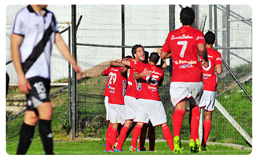 Rentistas écrase Danubio et confirme son statut de bonne surprise Rentistas écrase Danubio et confirme son statut de bonne surprise