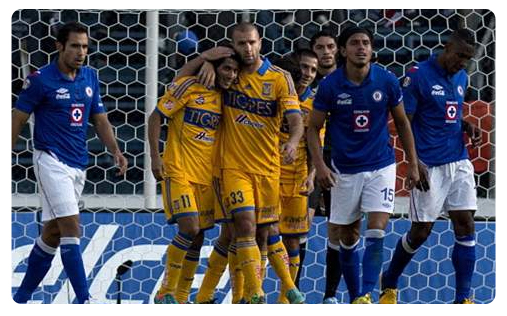 Villa coule son ancien club Emanuel Villa