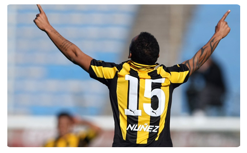 Les Carboneros atomisent River Plate Penarol