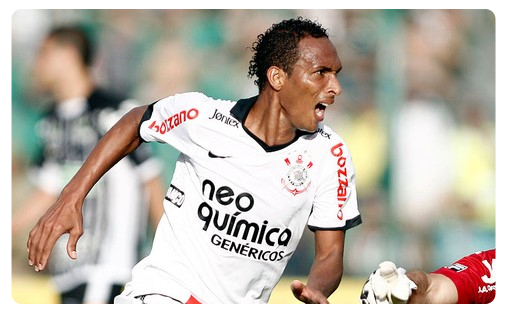 Liedson et les Corinthians, aux portes du titre Liedson